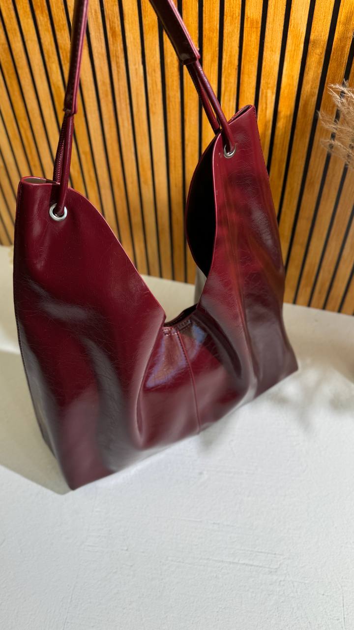Grande Vita – Leather Shopper with Cosmetic Bag