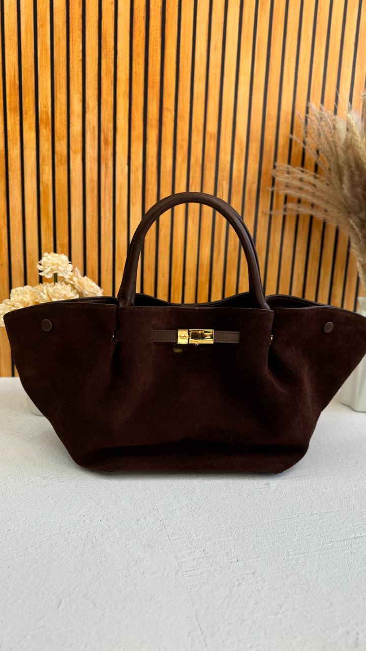 Saya Bag - An Italian bag made of genuine suede