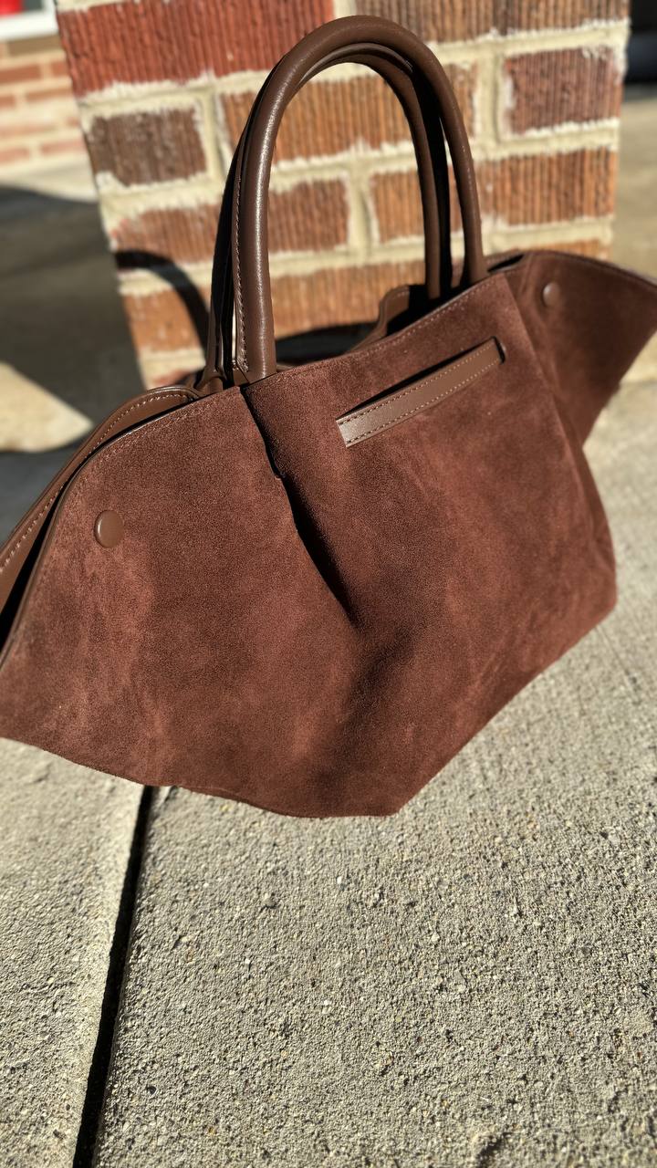 Saya Bag - An Italian bag made of genuine suede