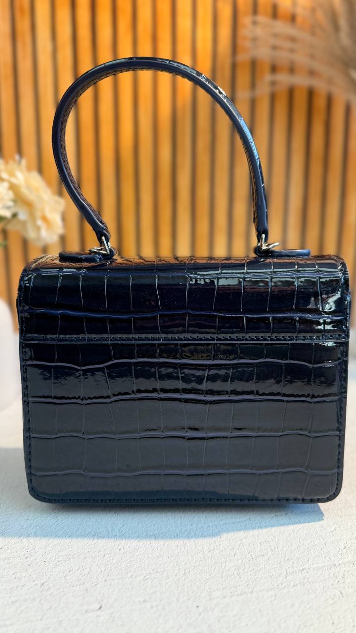 Royal Croco” – Exquisite Elegance