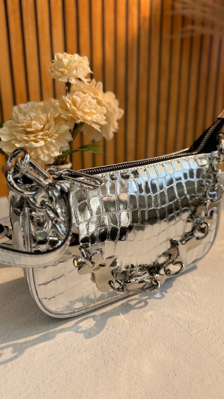 Lustrous Elegance Leather Shoulder Bag