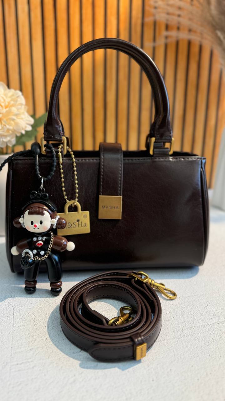 Chic Charm” – Leather Bag with Adorable Details