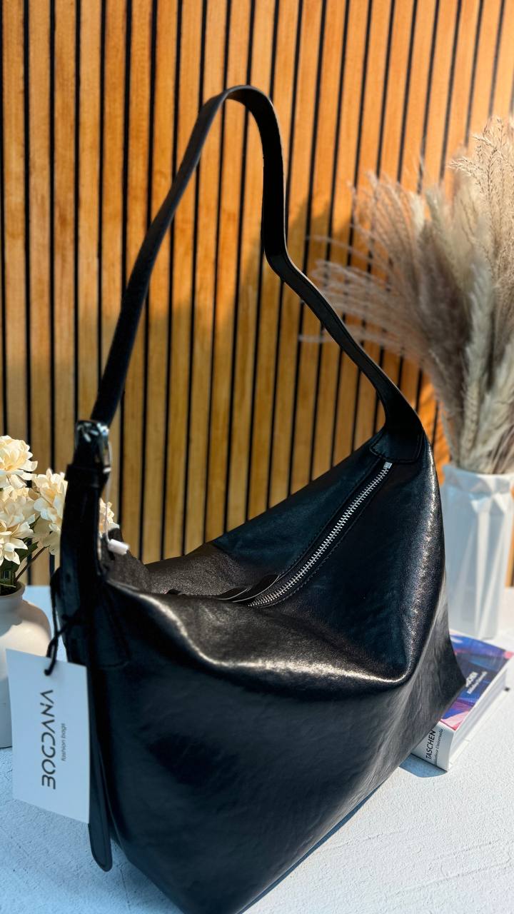 Sophia — Exquisite Minimalist Leather Bag