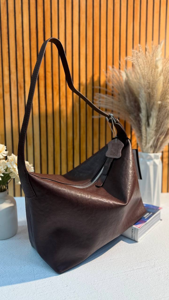 Sophia — Exquisite Minimalist Leather Bag