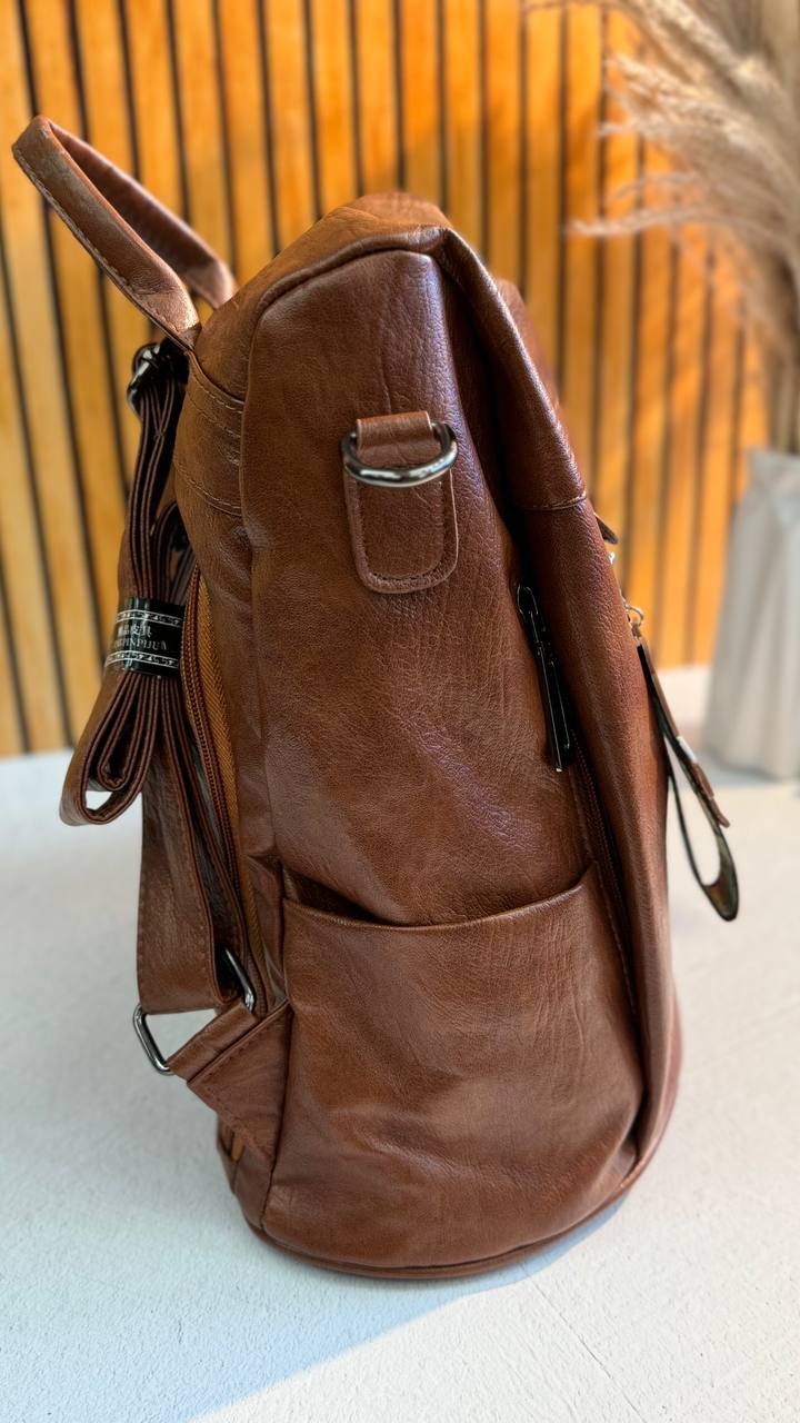 Genuine Leather Backpack “Urban Explorer” – Elegance and Functionality in One Accessory