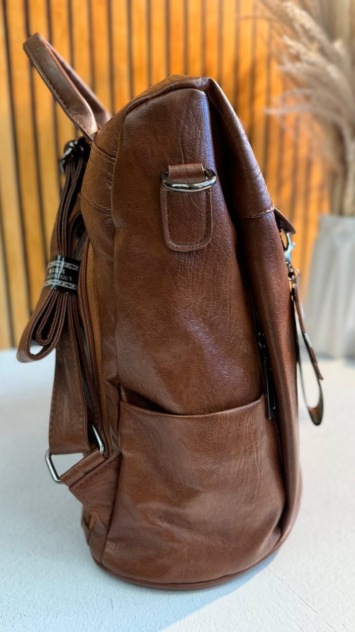 Genuine Leather Backpack “Urban Explorer” – Elegance and Functionality in One Accessory