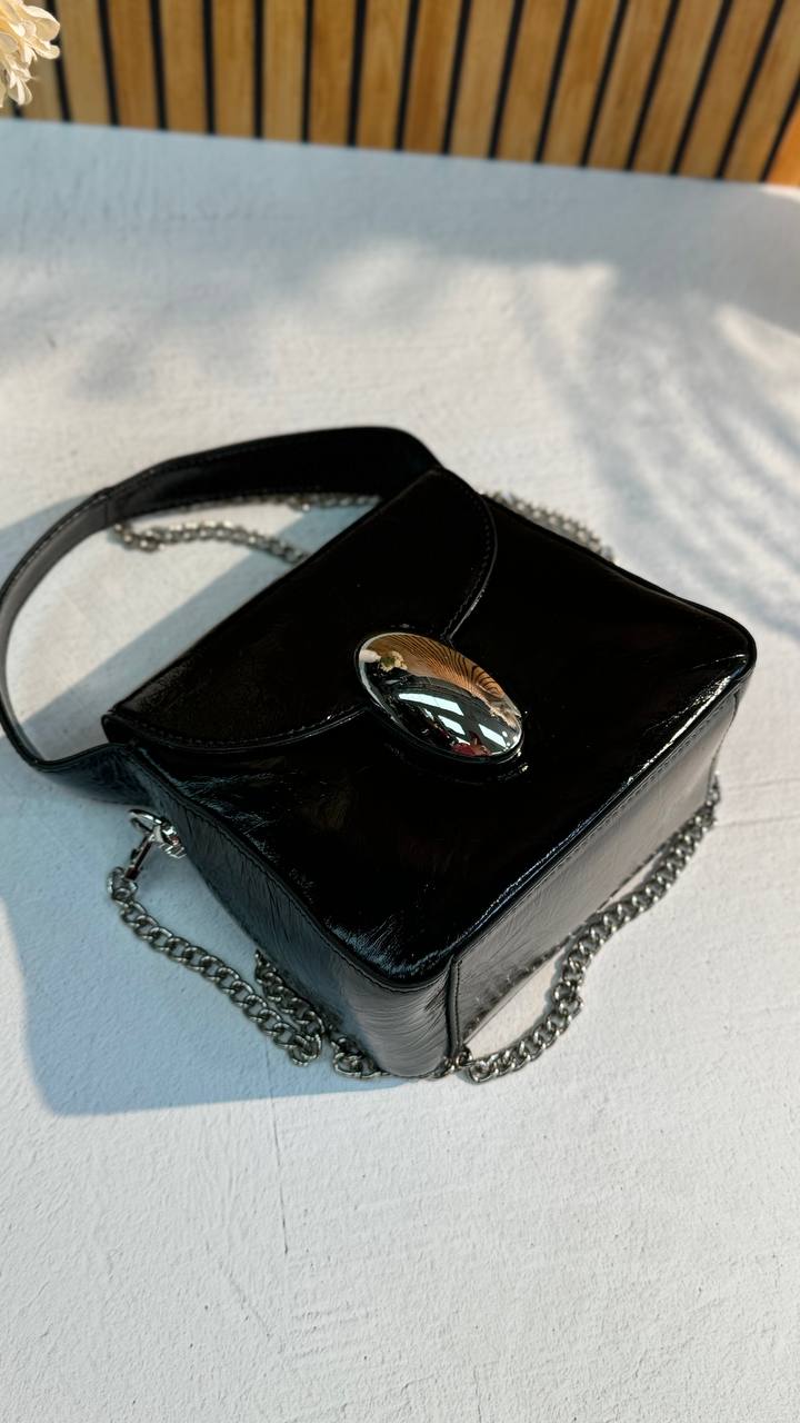 Genuine Leather Bag Silver Luxe – A Stylish Accessory for Everyday and Special Occasions