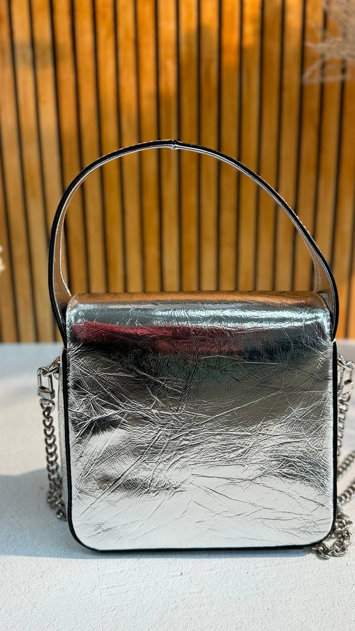Genuine Leather Bag Silver Luxe – A Stylish Accessory for Everyday and Special Occasions