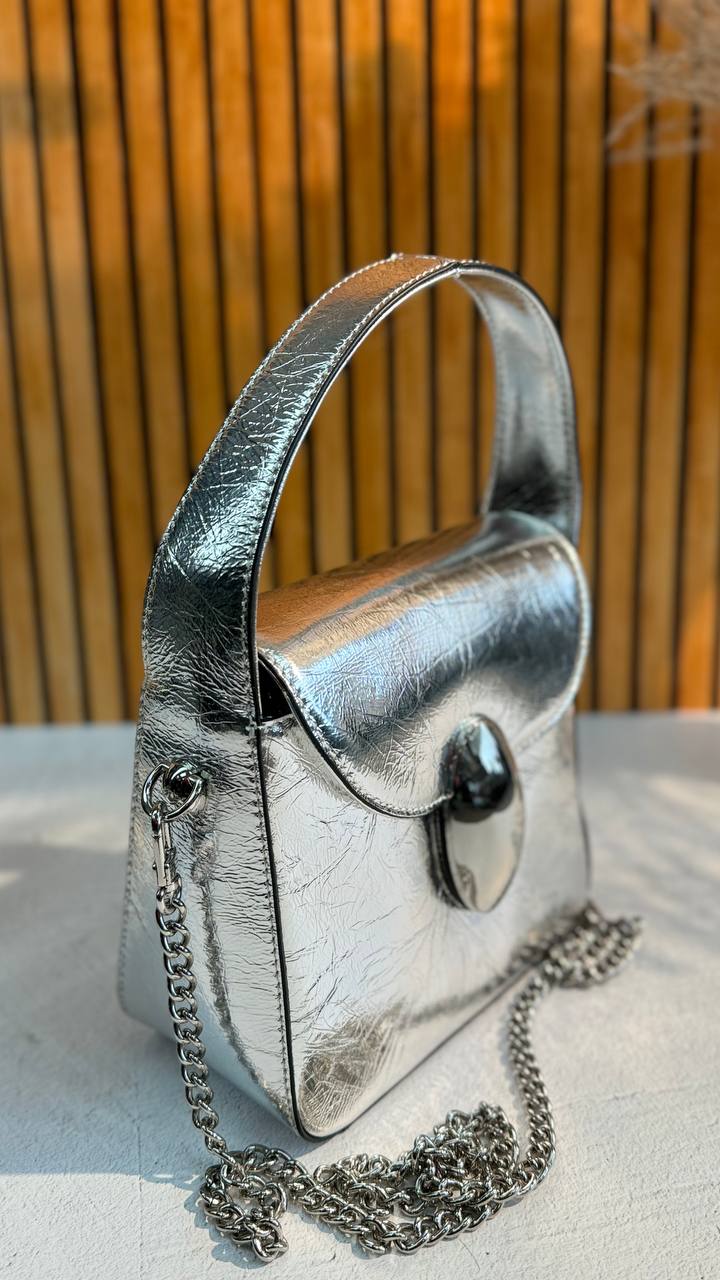 Genuine Leather Bag Silver Luxe – A Stylish Accessory for Everyday and Special Occasions