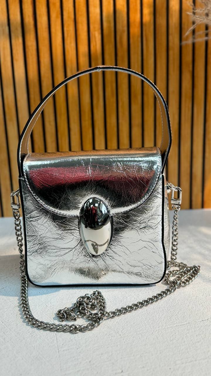 Genuine Leather Bag Silver Luxe – A Stylish Accessory for Everyday and Special Occasions