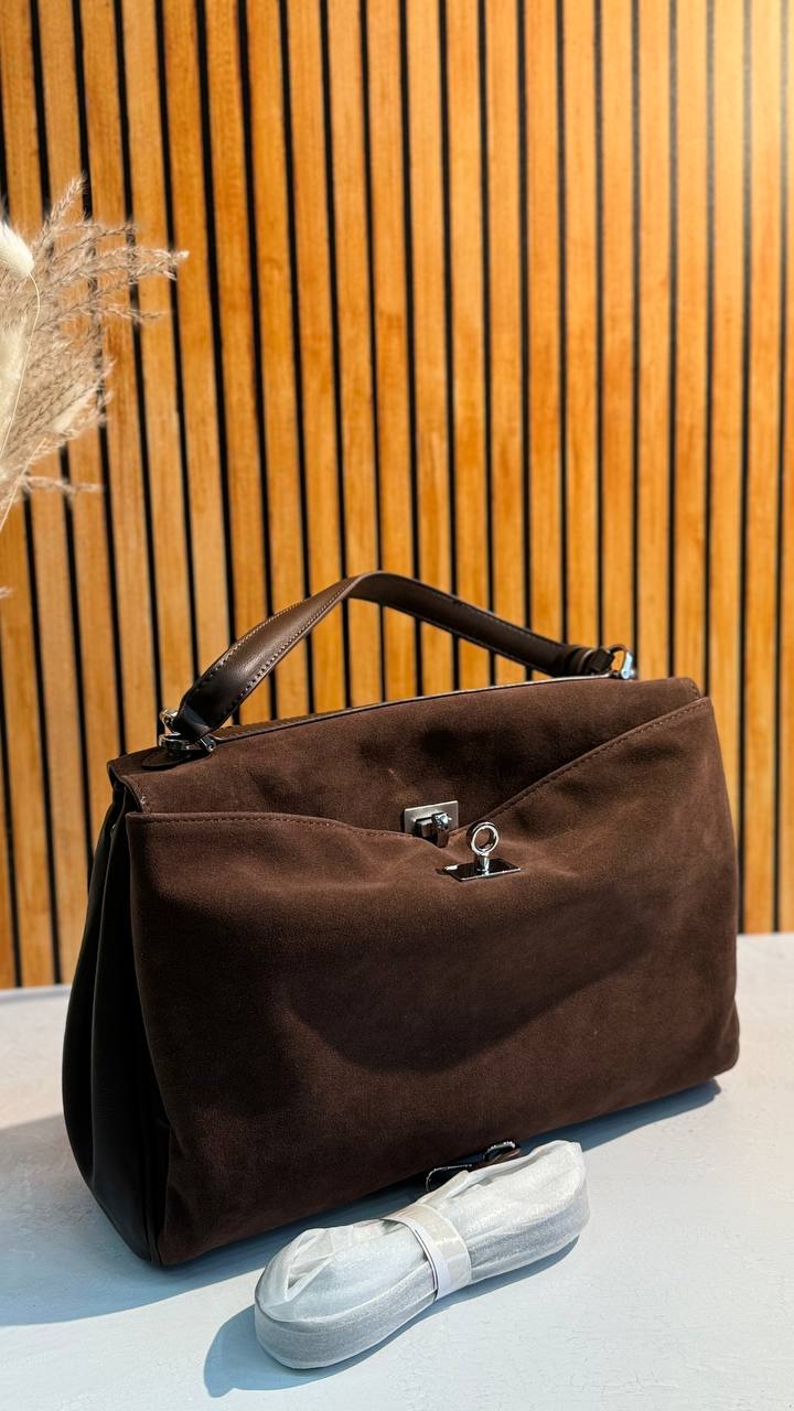 Nubuck and Leather Handbag – Timeless Elegance and Premium Quality