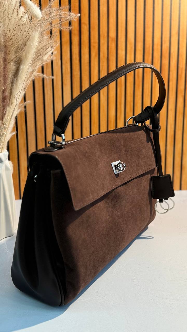 Nubuck and Leather Handbag – Timeless Elegance and Premium Quality