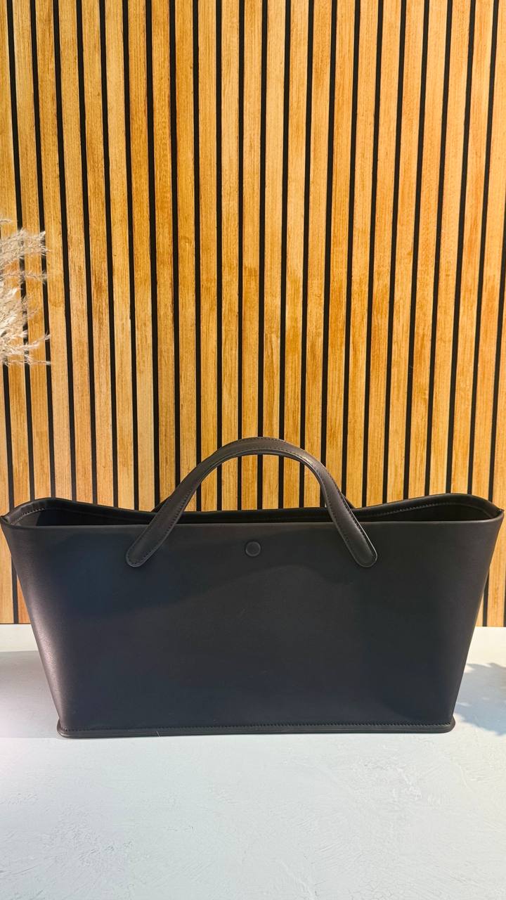 Bag in Genuine Leather and Suede – Elegance and Style in Every Detail.