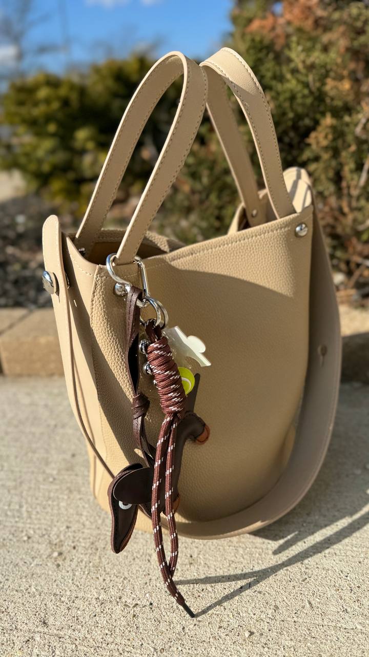 “Versatile” — leather bucket bag