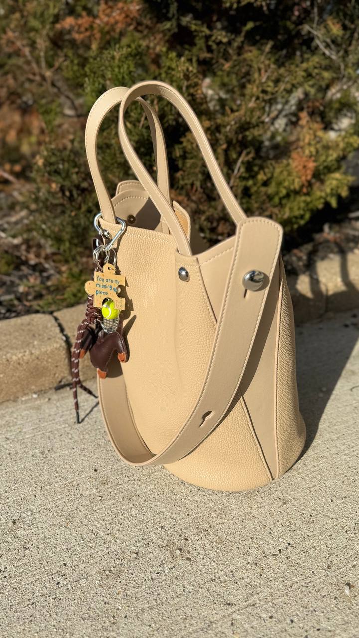 “Versatile” — leather bucket bag