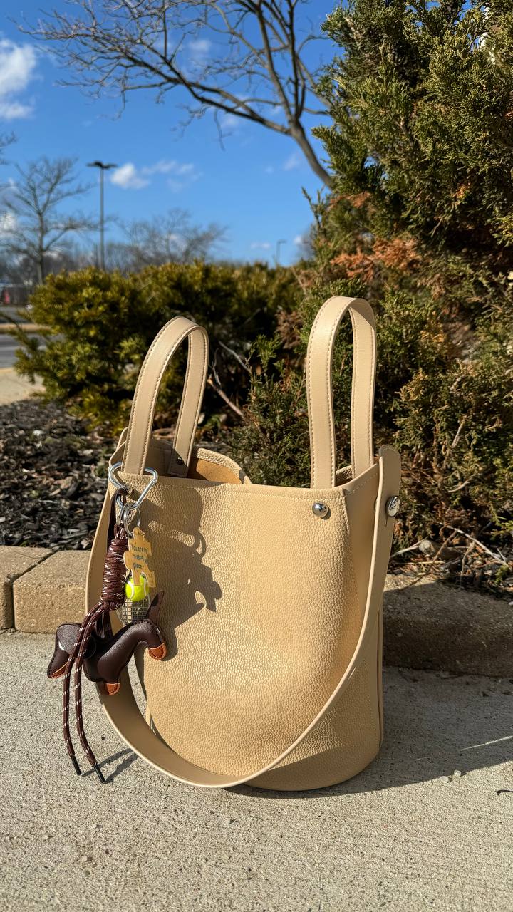 “Versatile” — leather bucket bag