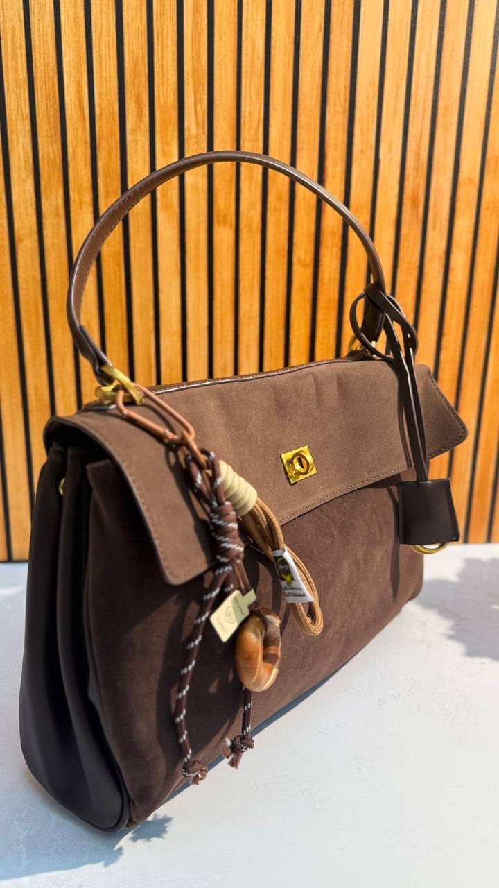Nubuck and Leather Handbag – Timeless Elegance and Premium Quality
