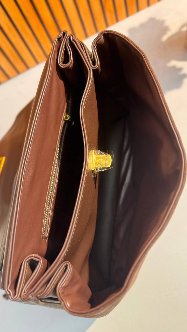 Nubuck and Leather Handbag – Timeless Elegance and Premium Quality