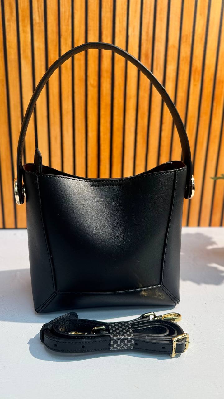 Tergan Genuine Leather Bag – Grace in Every Detail