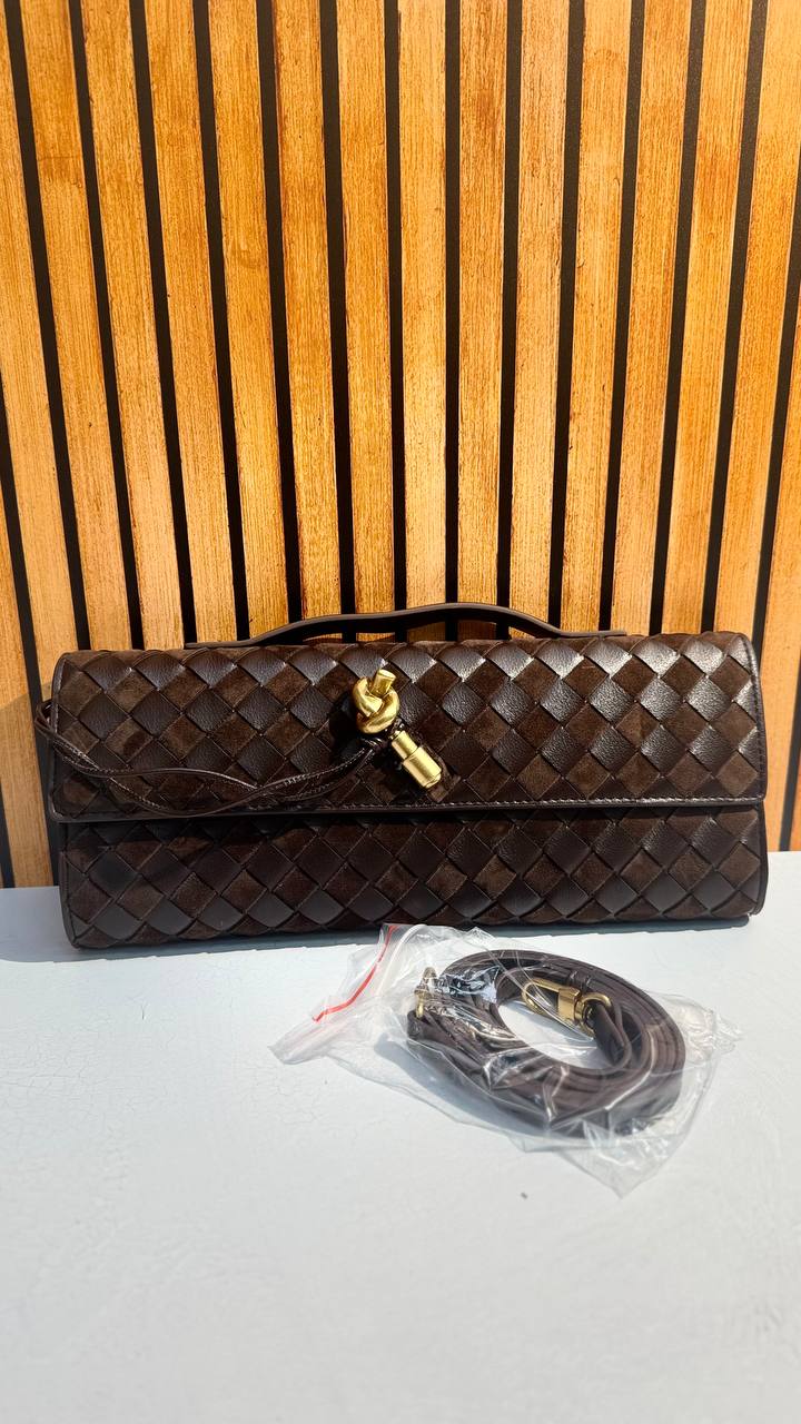 “Venezia Luxe Weave” – Italian Elegance in Every DetailIntroducing