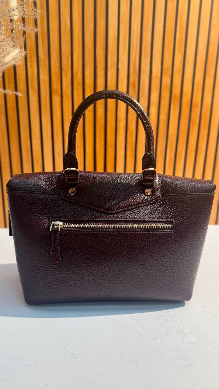A stylish leather briefcase bag by Tony Bellucci