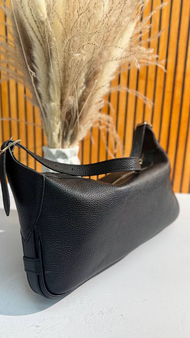 Genuine Leather Bag by Enzo Nori – Style and Versatility