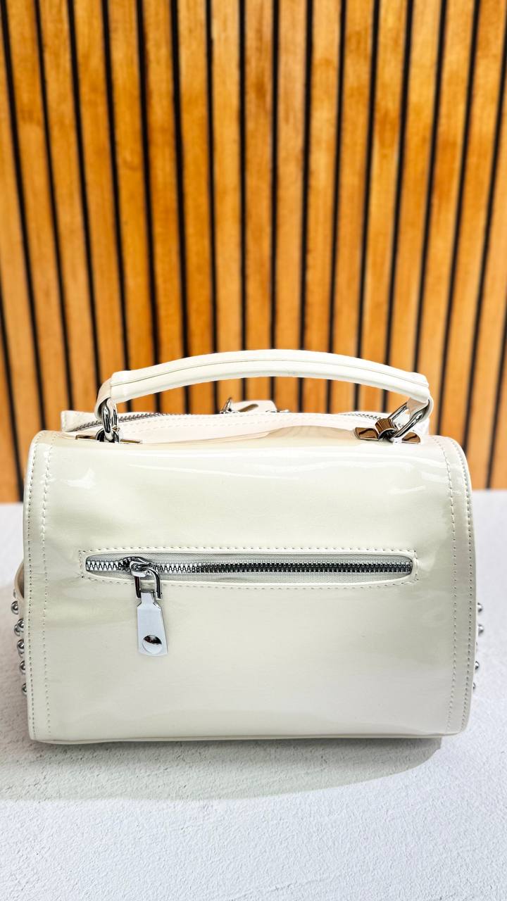 NYC Glam – A Bold Statement Bag with Futuristic Shine