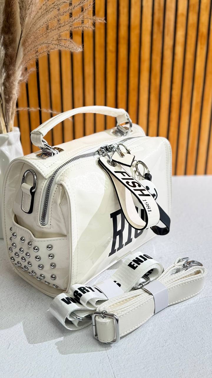 NYC Glam – A Bold Statement Bag with Futuristic Shine