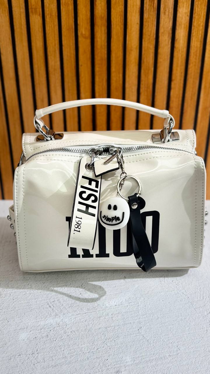 NYC Glam – A Bold Statement Bag with Futuristic Shine