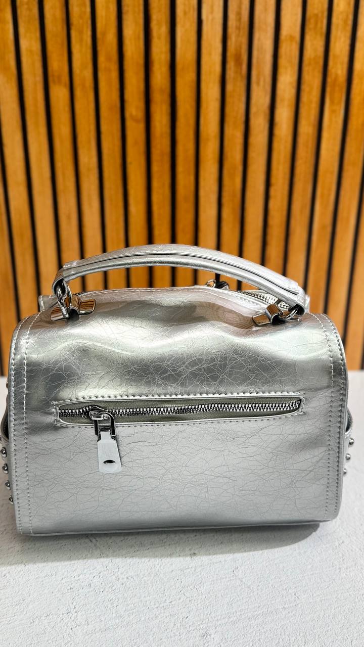 NYC Glam – A Bold Statement Bag with Futuristic Shine