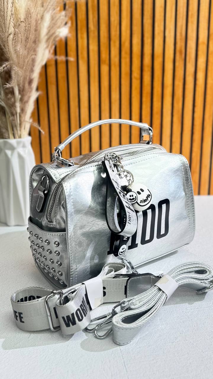 NYC Glam – A Bold Statement Bag with Futuristic Shine