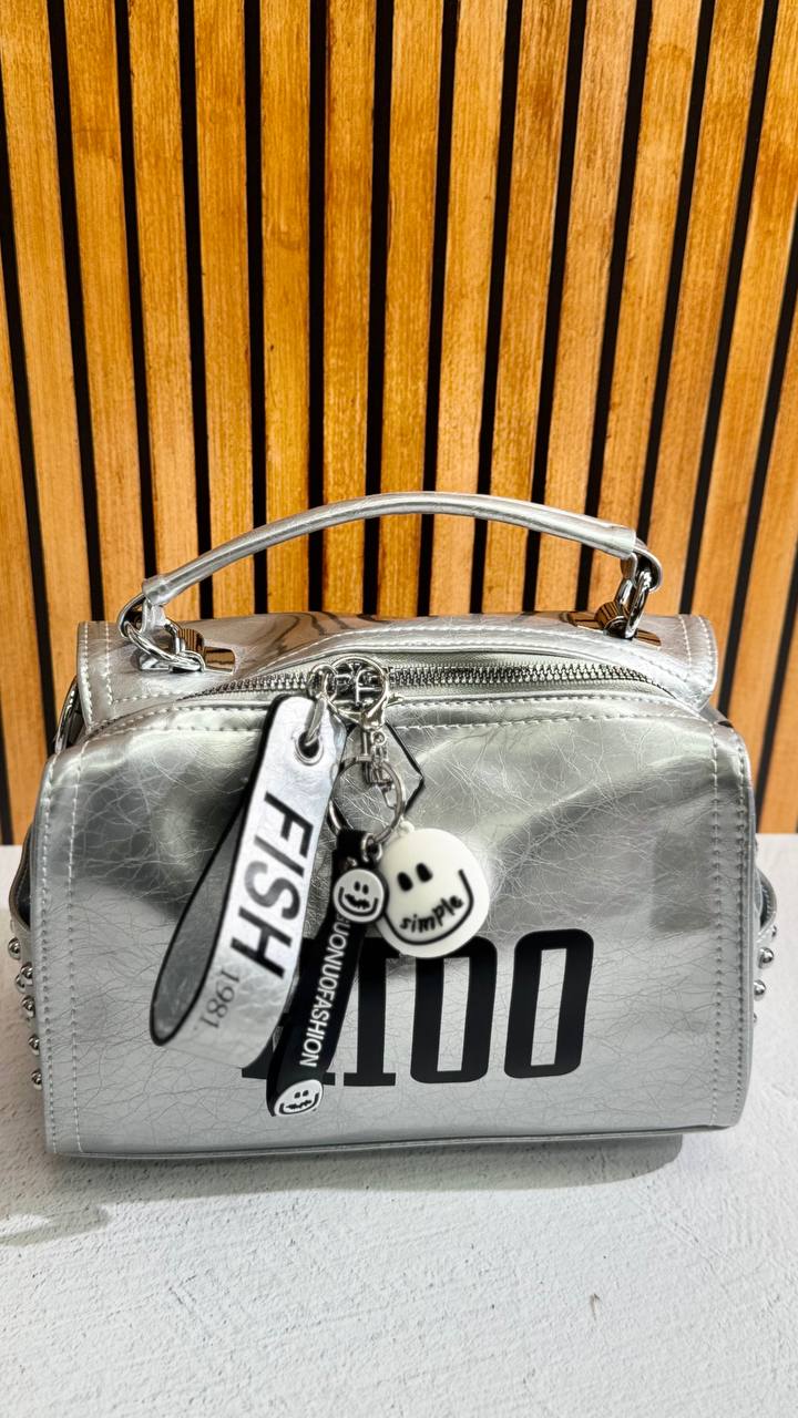 NYC Glam – A Bold Statement Bag with Futuristic Shine