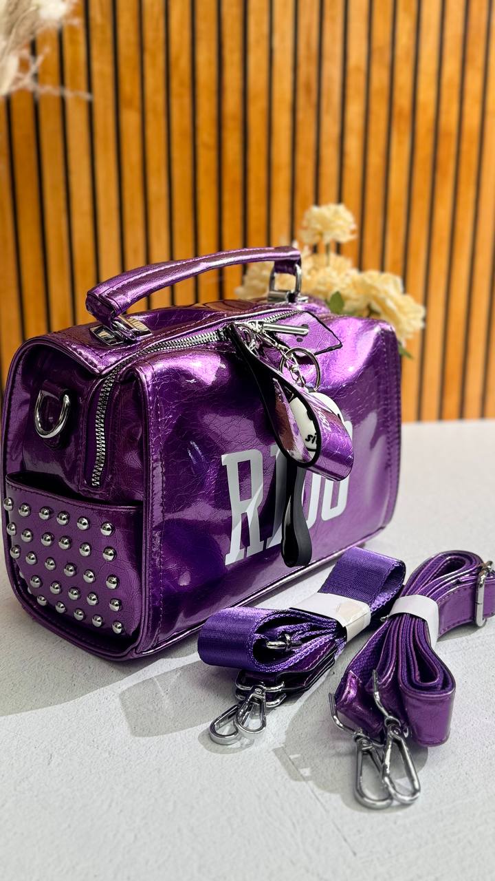 NYC Glam – A Bold Statement Bag with Futuristic Shine