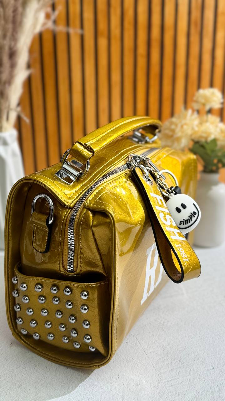 NYC Glam – A Bold Statement Bag with Futuristic Shine
