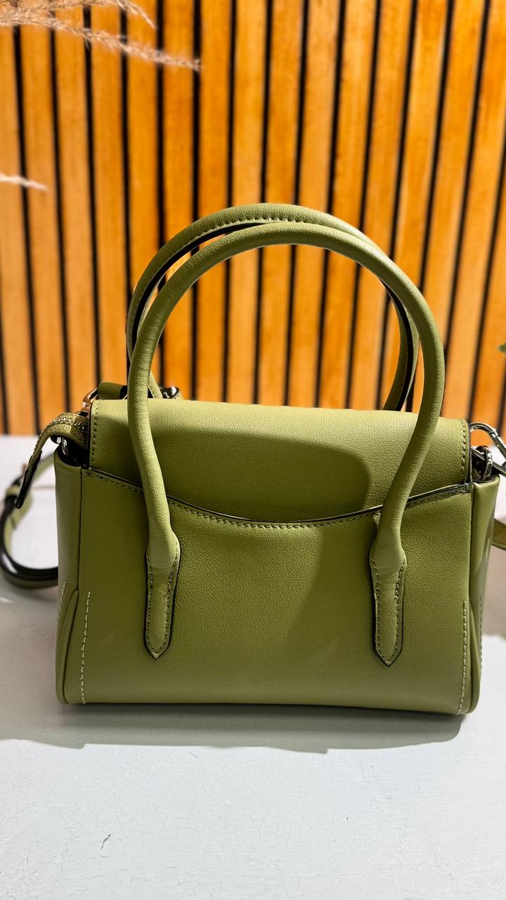 Timeless Elegance: Genuine Leather Handbag with Adjustable Shoulder Strap