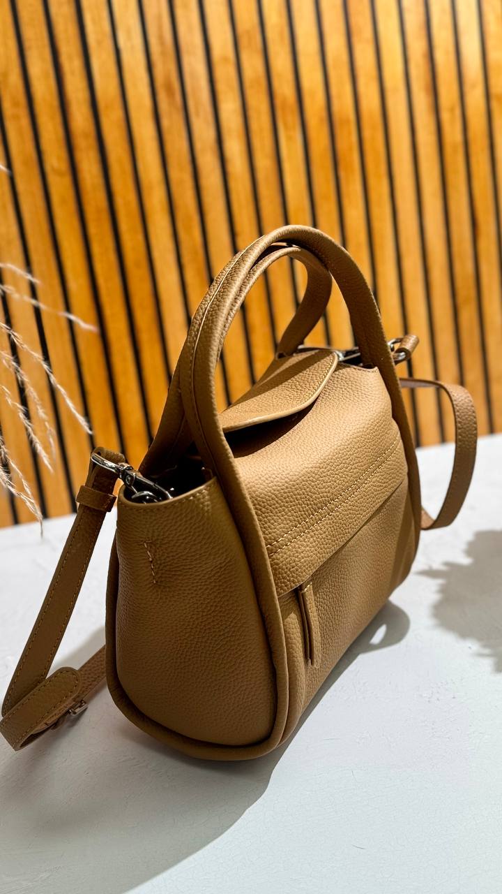 Luxora Leather Elegance – Premium Leather Bag with a Long Strap and Metal Feet