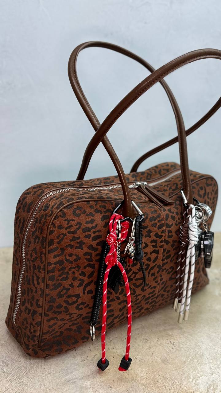 Wild Elegance – a handbag made of genuine leather and suede