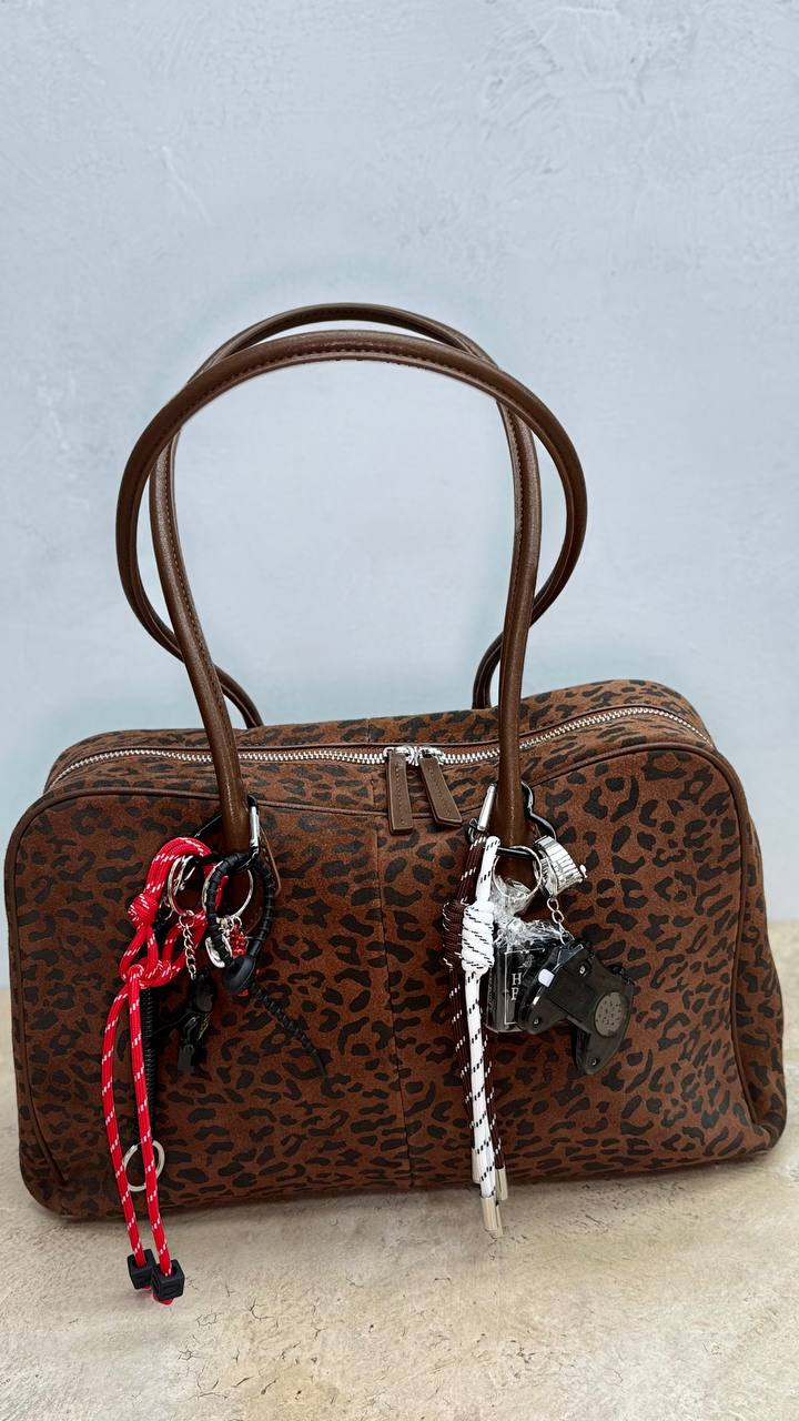 Wild Elegance – a handbag made of genuine leather and suede