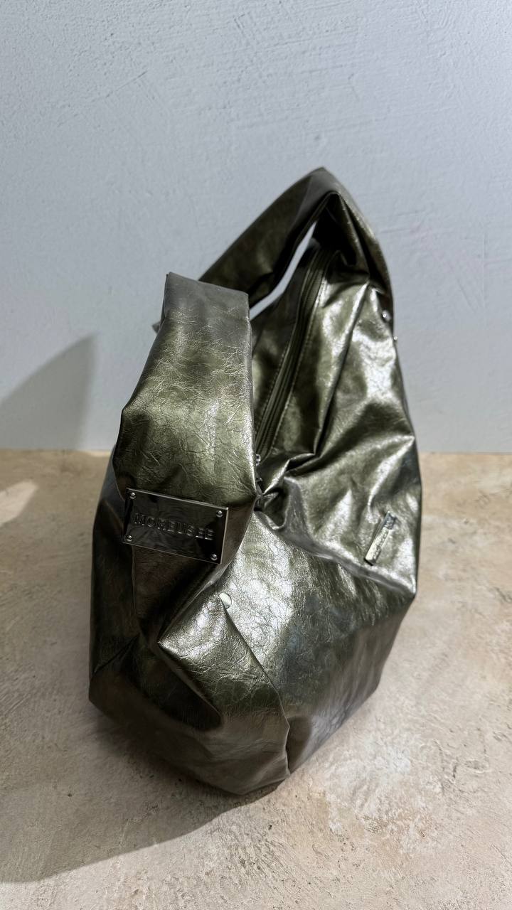 Urban Flow Maxi – where style meets comfort in a larger bag