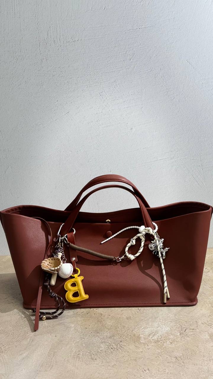 Bag in Genuine Leather and Suede – Elegance and Style in Every Detail.