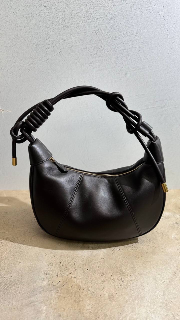 Elegant Adjustable Leather Shoulder Bag