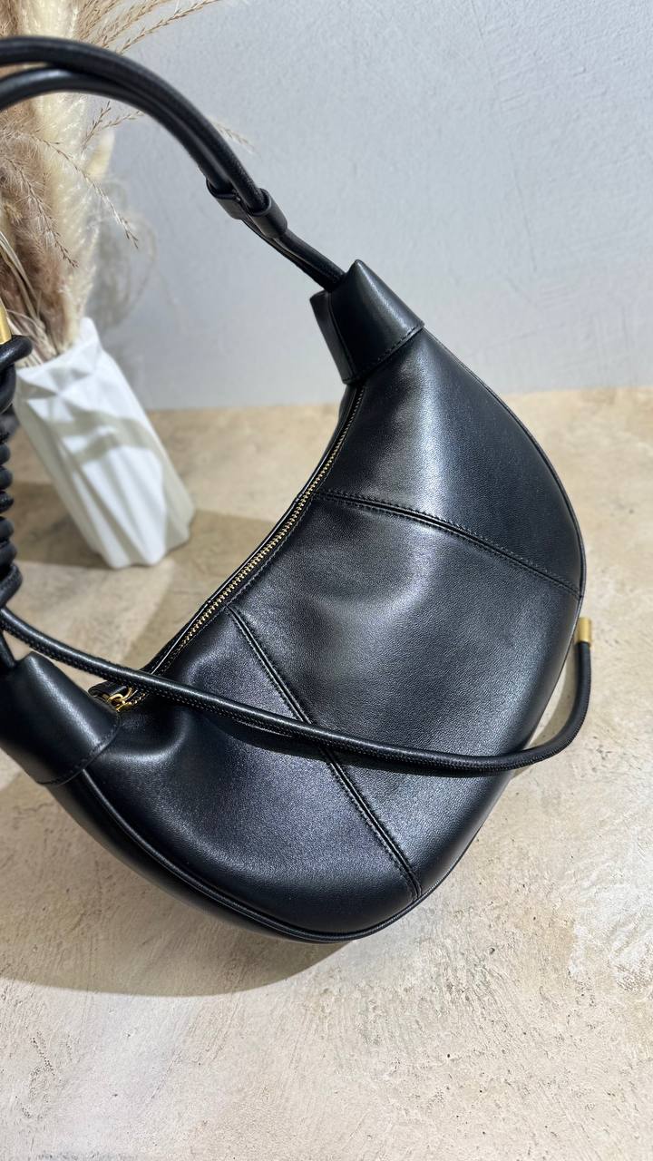Elegant Adjustable Leather Shoulder Bag