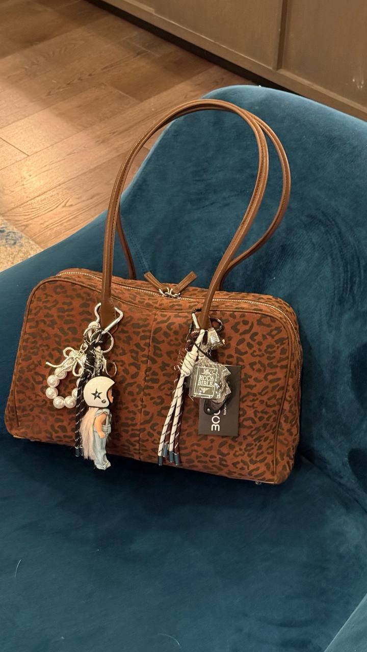Wild Elegance – a handbag made of genuine leather and suede