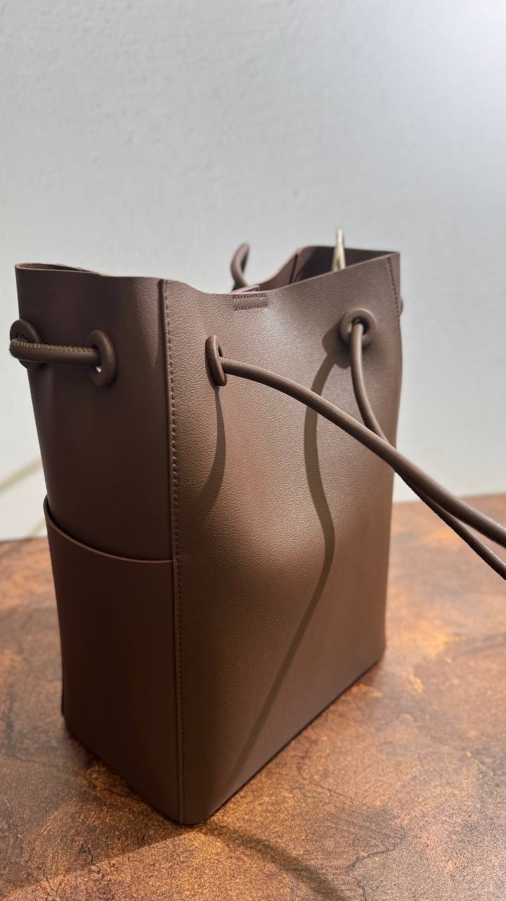 Luna Tote – Genuine Leather Bag with Removable Pouch