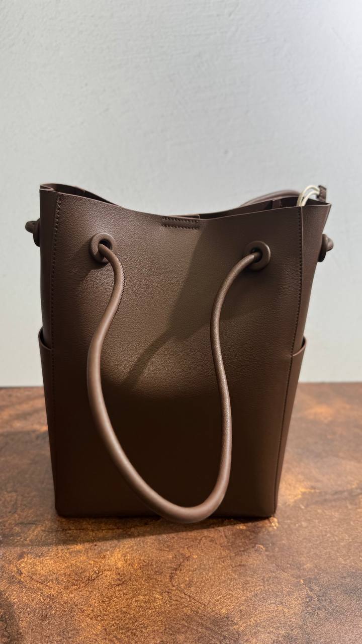 Luna Tote – Genuine Leather Bag with Removable Pouch