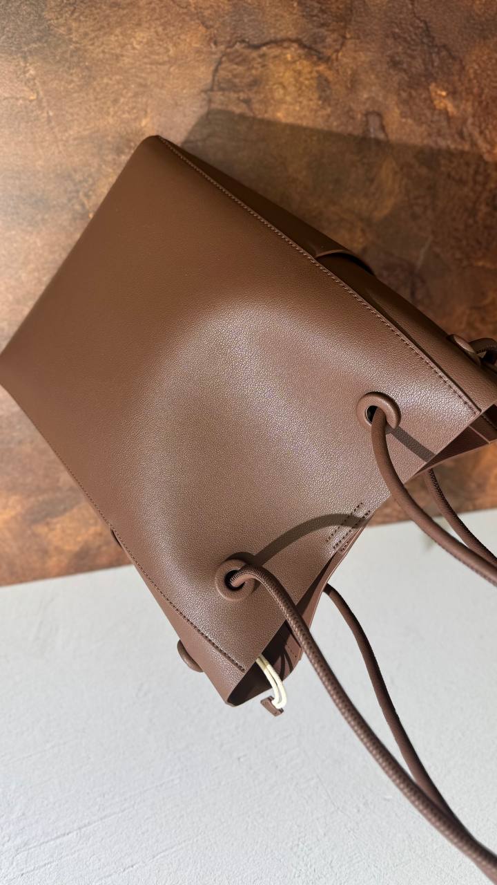 Luna Tote – Genuine Leather Bag with Removable Pouch