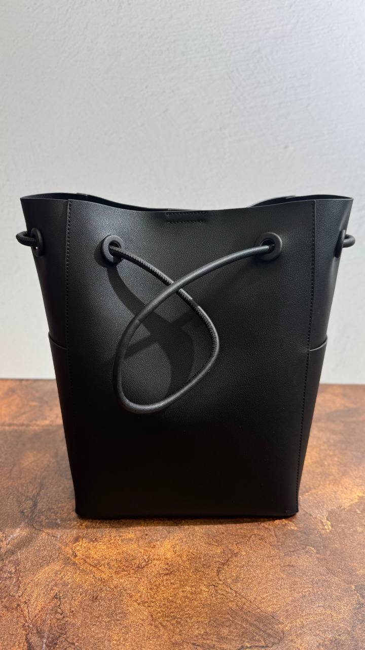 Luna Tote – Genuine Leather Bag with Removable Pouch