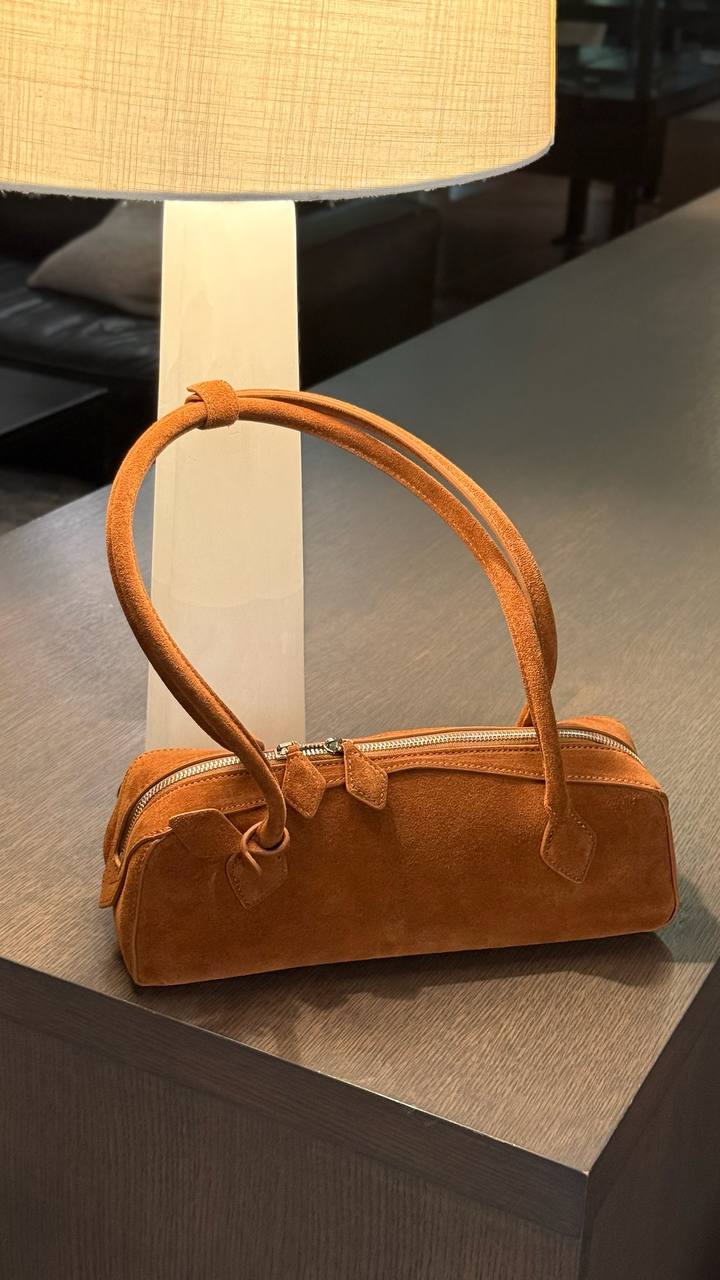 Genuine Suede Bag — Style and Luxury in Every Move