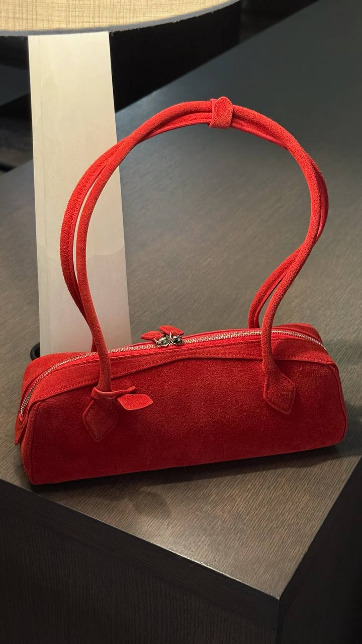 Genuine Suede Bag — Style and Luxury in Every Move