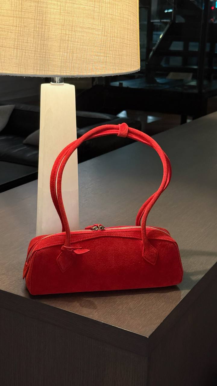 Genuine Suede Bag — Style and Luxury in Every Move